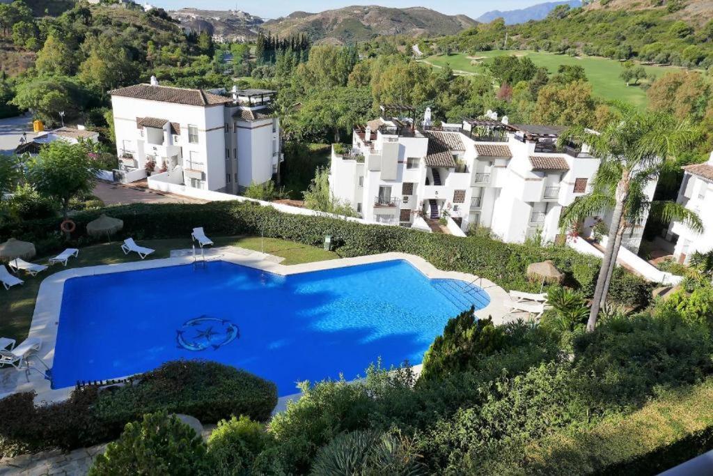 El Lago De Los Arqueros 2 Bedrooms Penthouse En Бенахавис Экстерьер фото